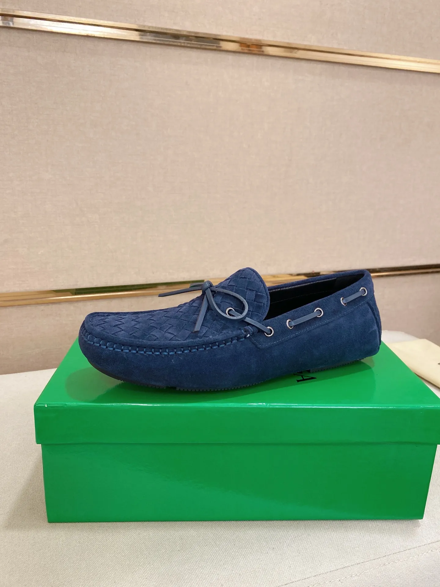 Men's shoes 💰 400💰 (Niu Li + Niu Pad) [BV] latest hot style‼ ️Casual men's shoes, uppers imported deer pattern first-layer cowhide ➕Full imported cowhide lining✔️Exquisite workmanship, excellent foot feel, special rubber soles✔️, cool and fashionable, the latest fashion, fashionable outsole, hurry up. Code number: 38-44 (can be customized to 37.45, non-refundable)